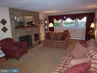 1560 Edgewood Road Yardley, PA 19067 - Photo 2 of 5 Gallery Image 2