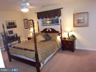 1560 Edgewood Road Yardley, PA 19067 - Photo 4 of 5 Gallery Image 4