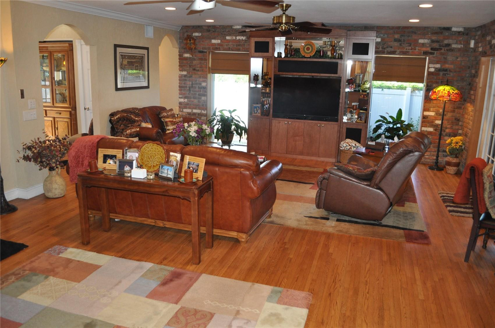 2175 Northeast 185th Street Miami, FL 33180 - Photo 14 of 32 Family room