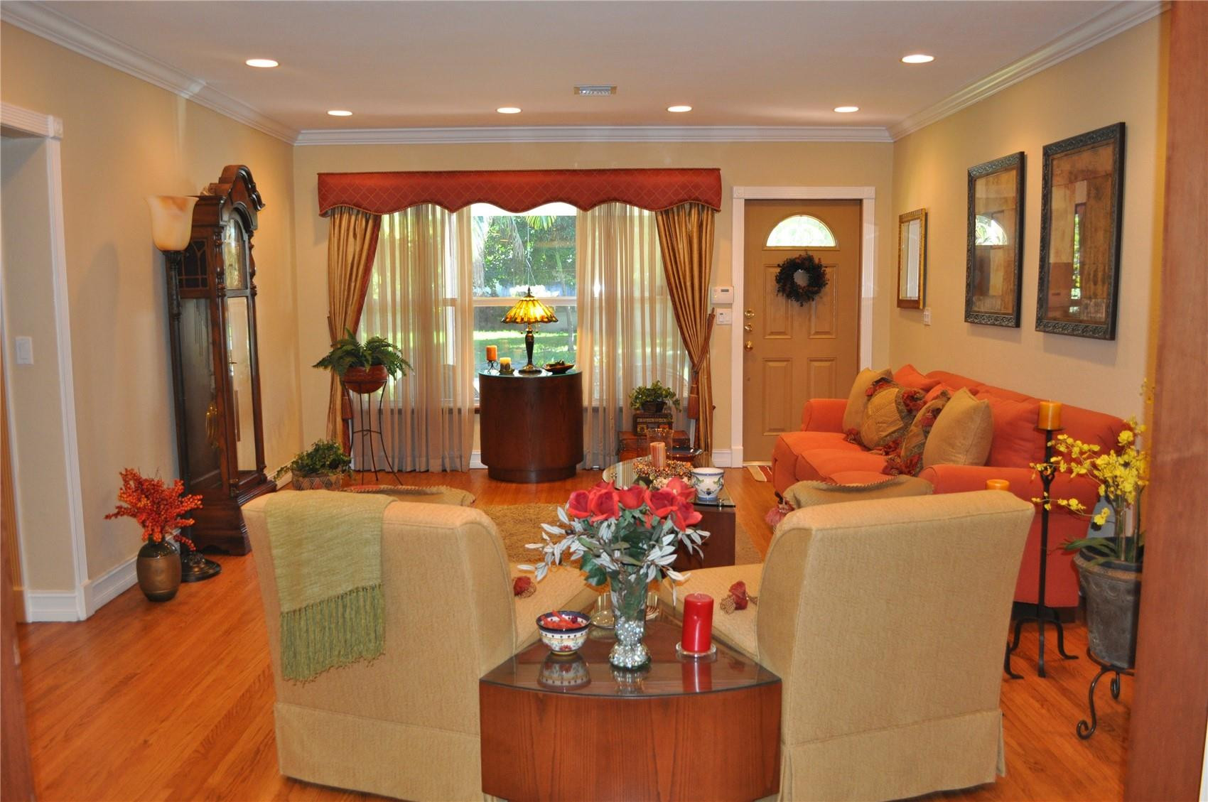 2175 Northeast 185th Street Miami, FL 33180 - Photo 2 of 32 Living Room