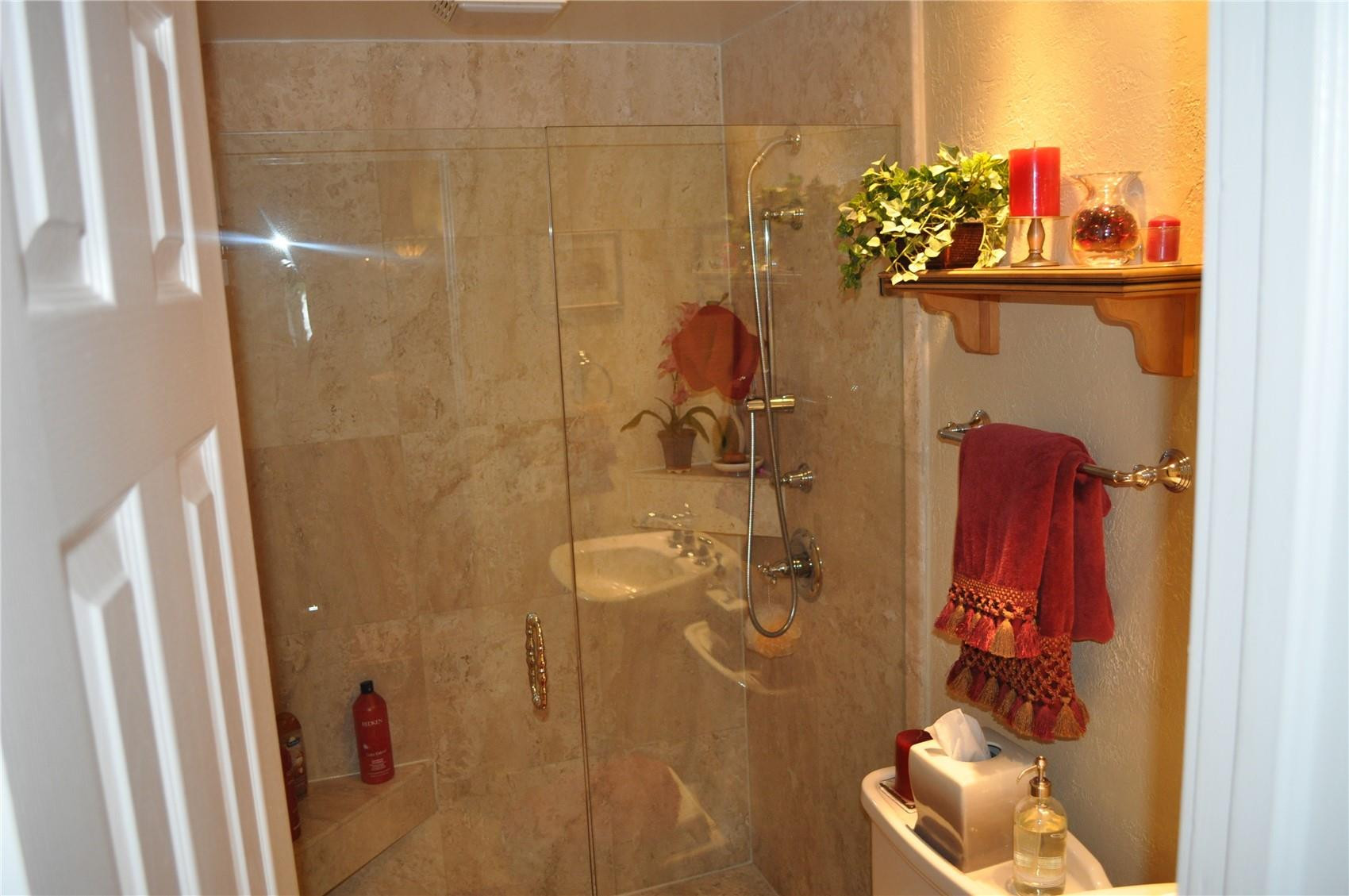 2175 Northeast 185th Street Miami, FL 33180 - Photo 21 of 32 Guest bathroom 2