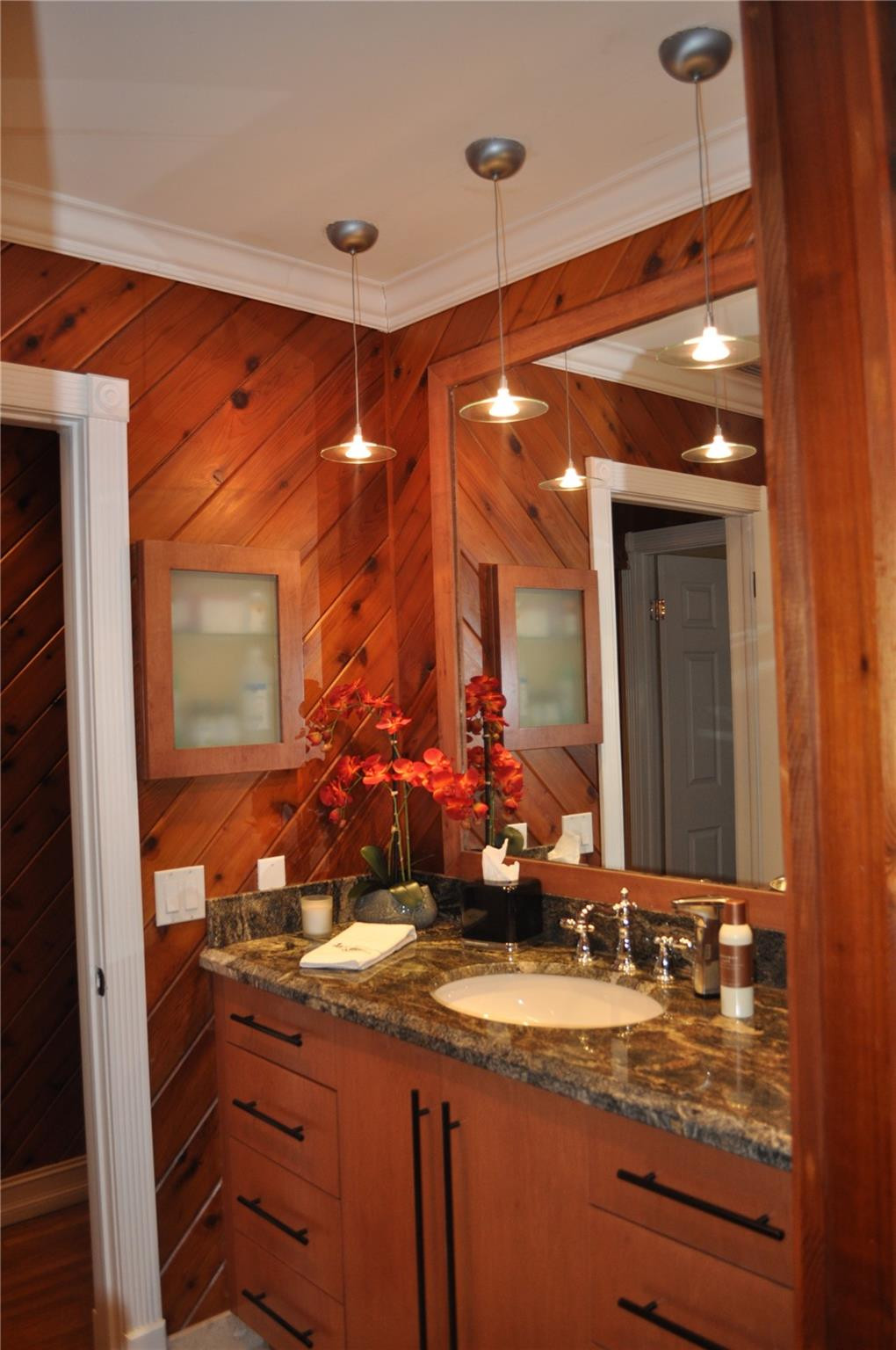 2175 Northeast 185th Street Miami, FL 33180 - Photo 10 of 32 Guest bathroom 1
