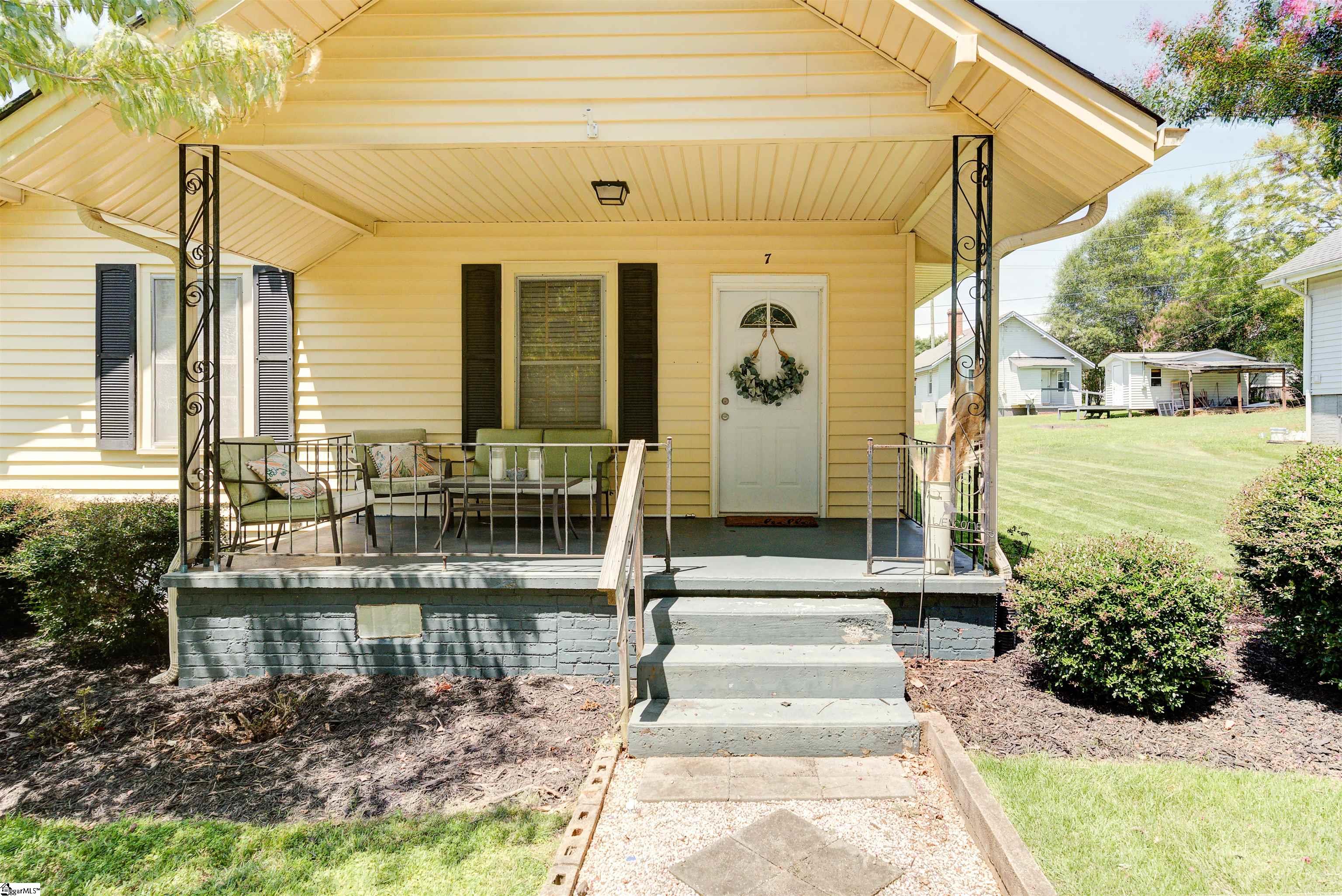 7 Hedgepath Street Liberty, SC 29657 - Photo 2 of 14 Gallery Image 2