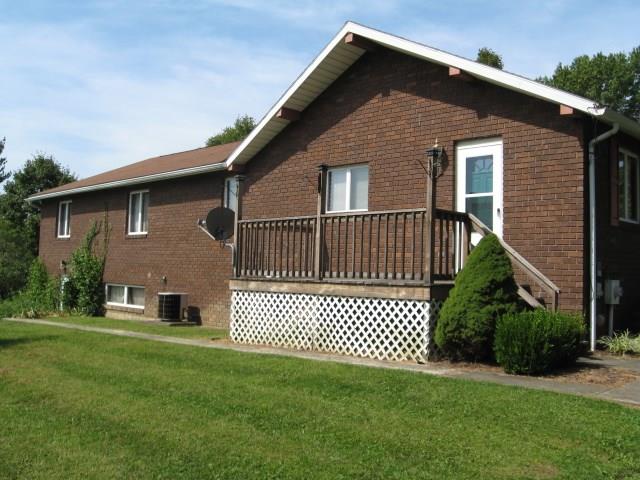 133 Country Estates Road Uniontown, PA 15401 - Photo 4 of 15