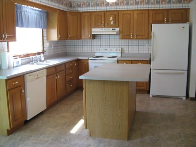 133 Country Estates Road Uniontown, PA 15401 - Photo 7 of 15