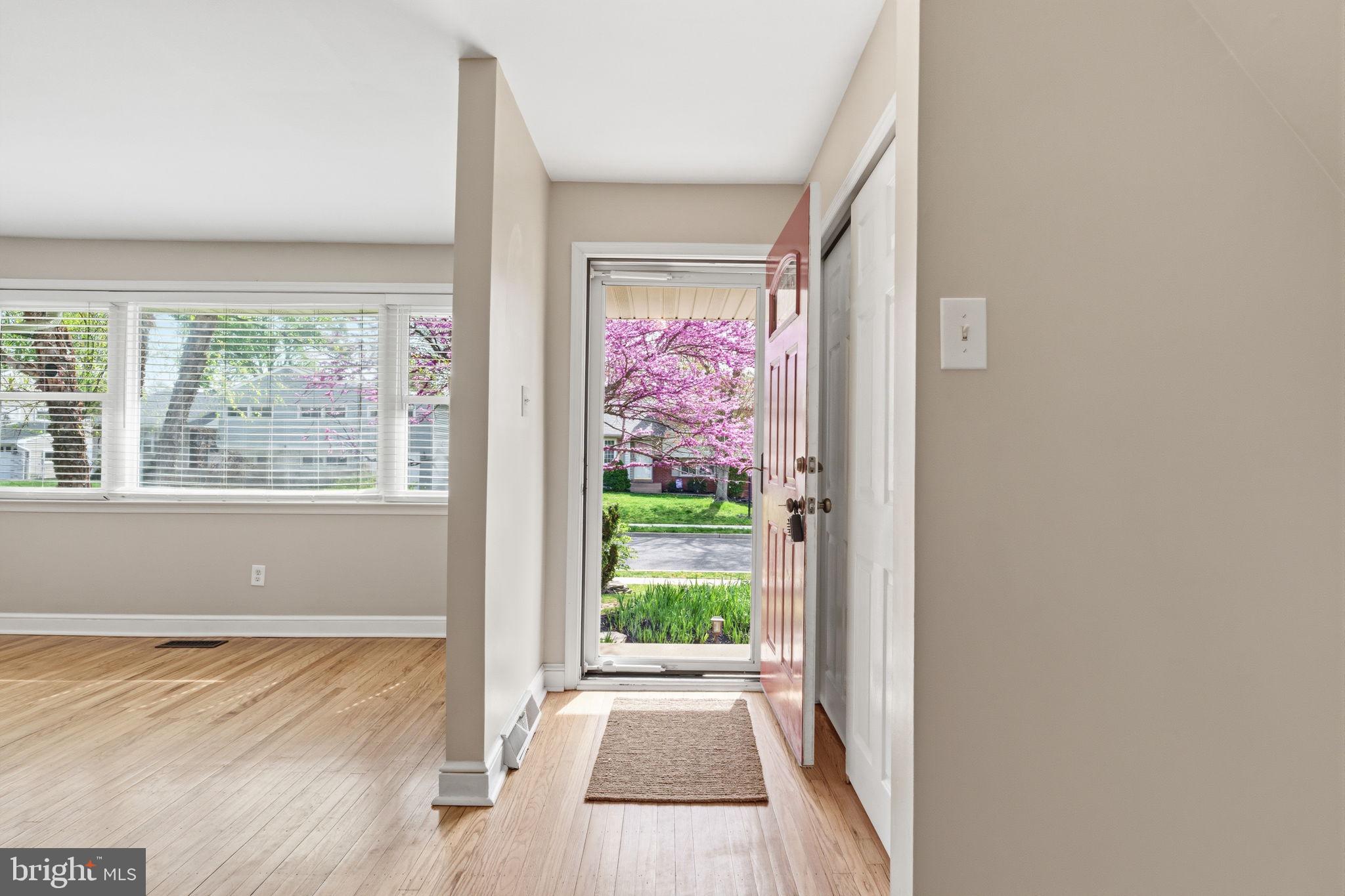 502 Stevens Road Morrisville, PA 19067 - Photo 4 of 37