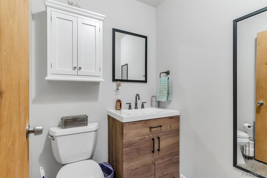 7487 Jordan Road Grand Blanc, MI 48439 - Photo 24 of 45 Gallery Image 24