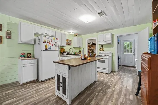 $200,000 | 23079 Peterson Road, Mount Hermon, LA 70450