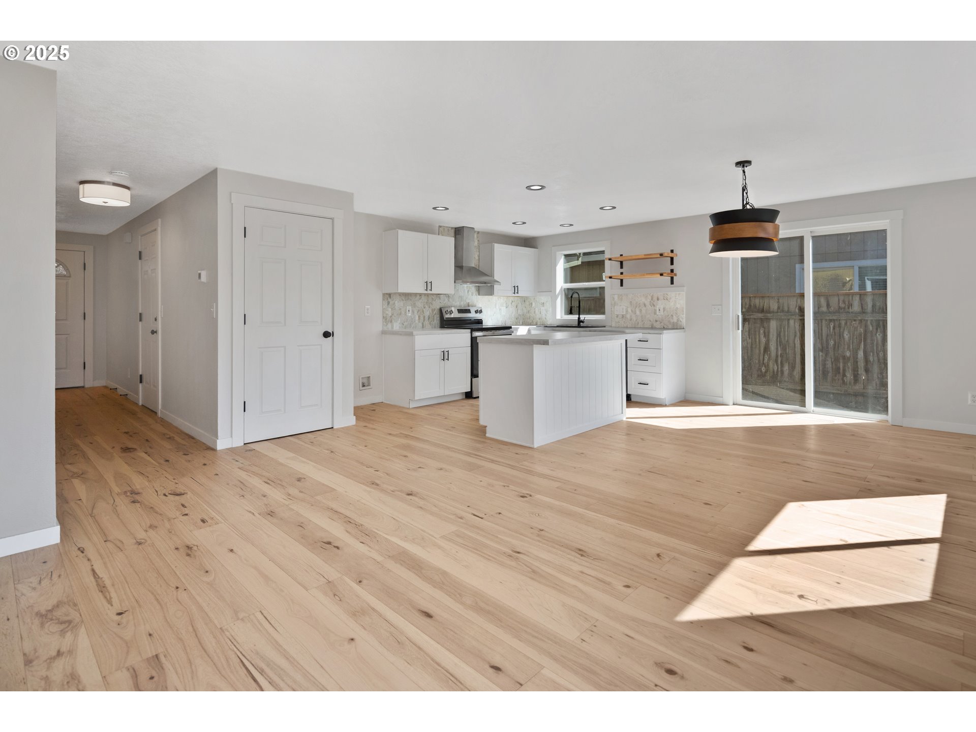 169 South 25th Avenue Cornelius, OR 97113 - Photo 11 of 27