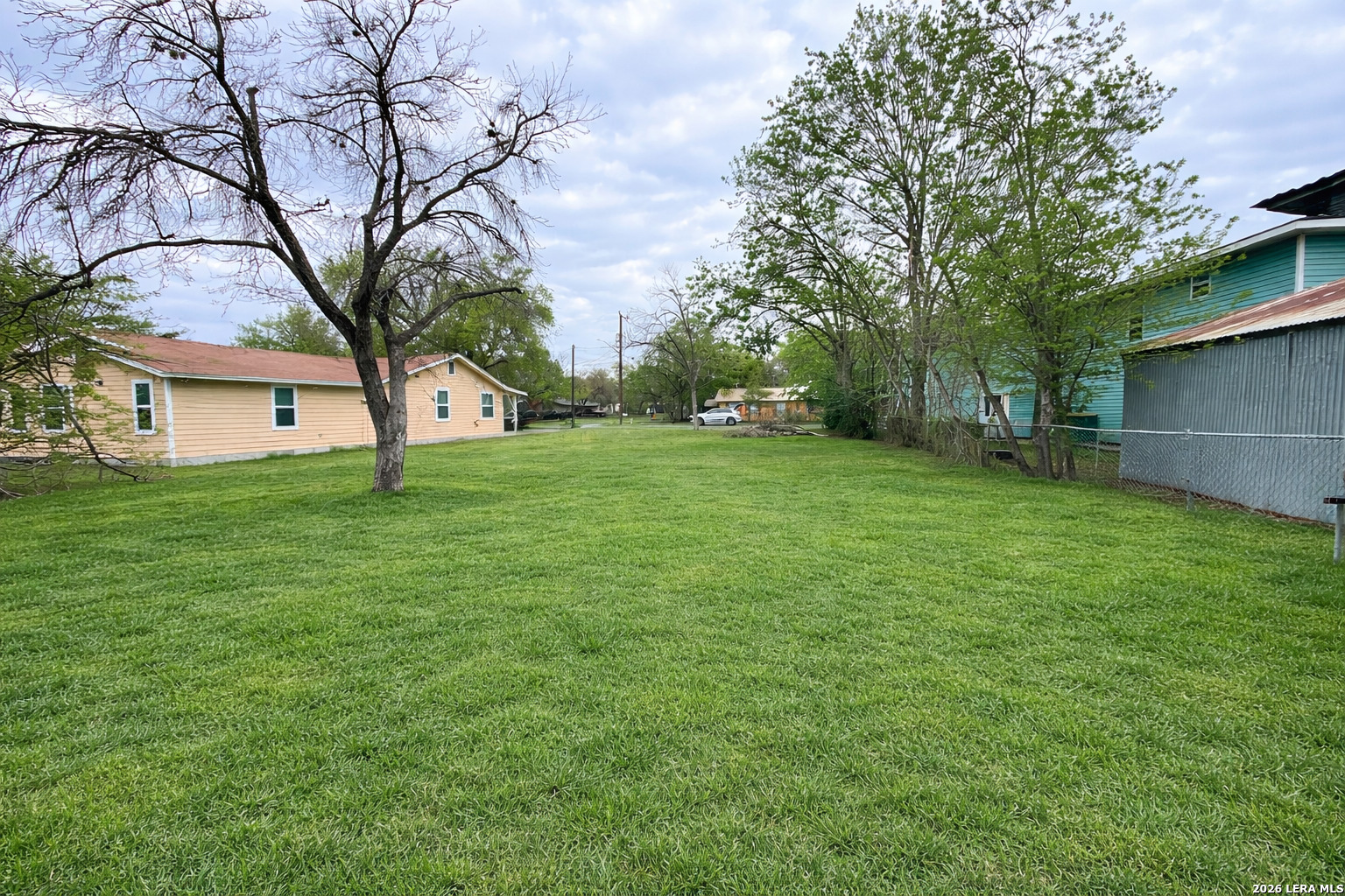 107 South Street Converse, TX 78109 - Photo 4 of 6