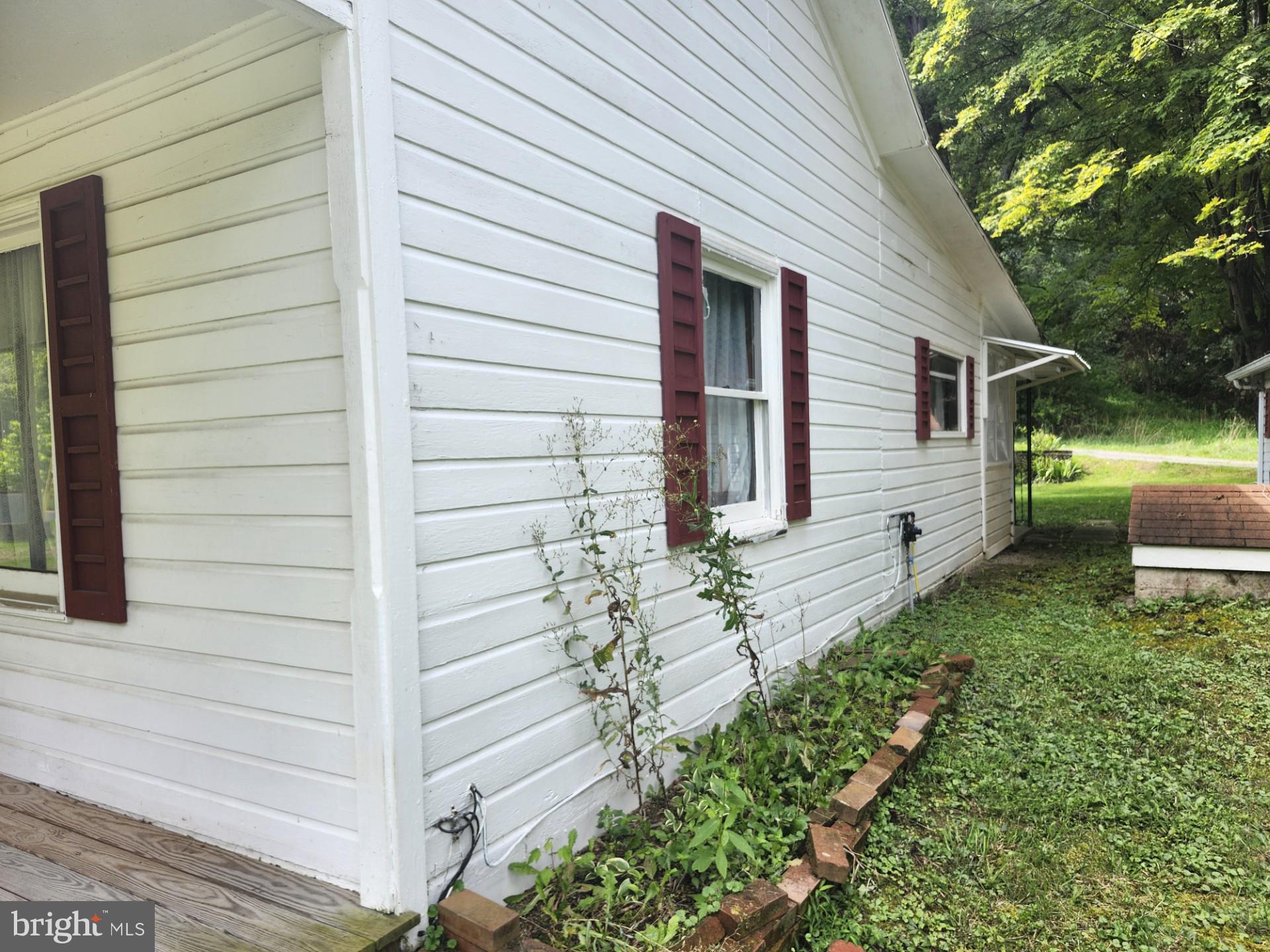 497 Dry Run Road Burlington, WV 26710 - Photo 14 of 80 Gallery Image 14