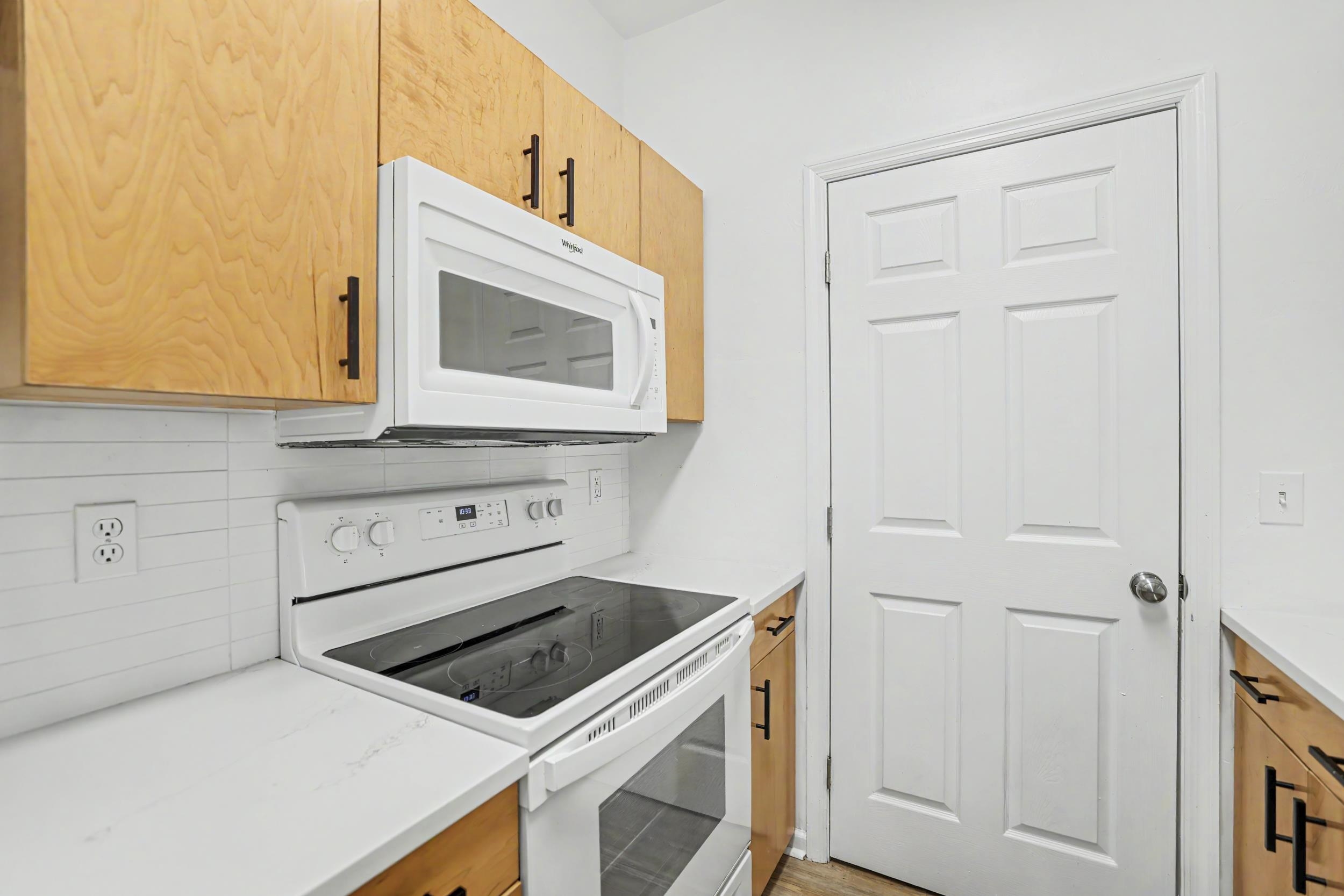 2403 Hartsfield Road, Unit 607 Tallahassee, FL 32303 - Photo 13 of 38