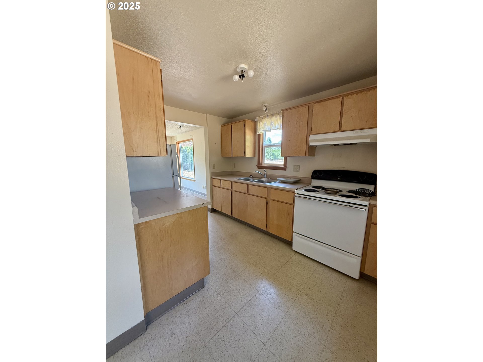 11406 South Forest Ridge Road Oregon City, OR 97045 - Photo 5 of 12 Gallery Image 5