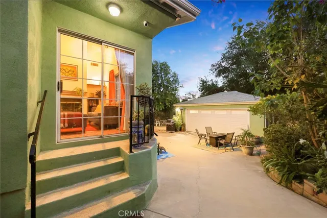 $1,195,000 | 2966 Piedmont Avenue, La Crescenta, CA 91214