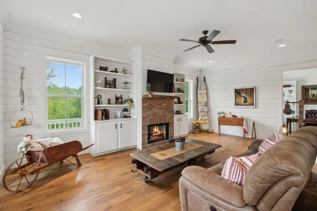 $7,500,000 | 4325 Cave Springs Road, Santa Fe, TN 38482