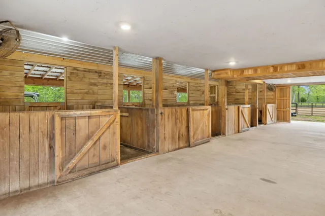 $7,500,000 | 4325 Cave Springs Road, Santa Fe, TN 38482