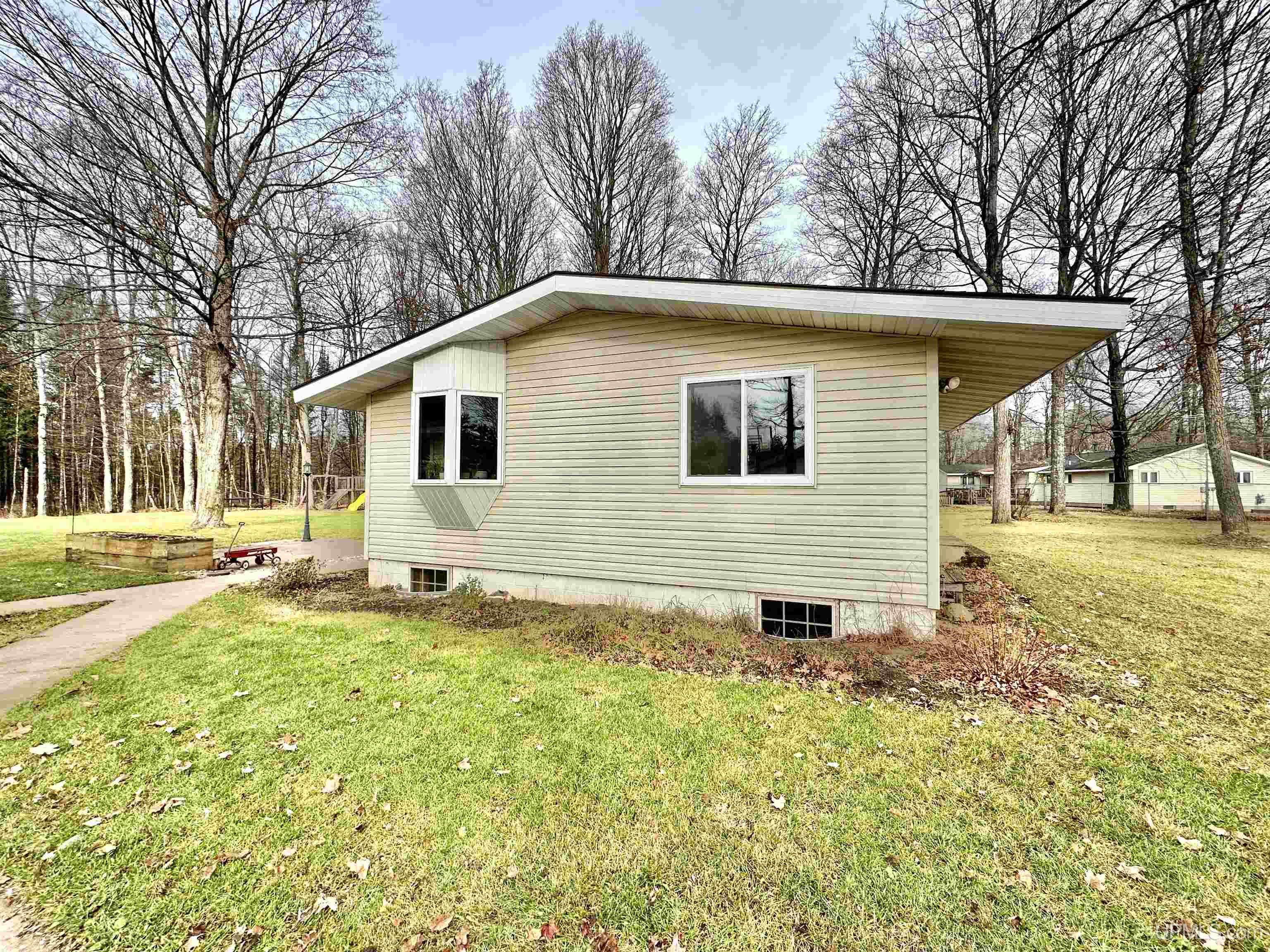 10661 South 75 Road Rapid River, MI 49878 - Photo 37 of 47