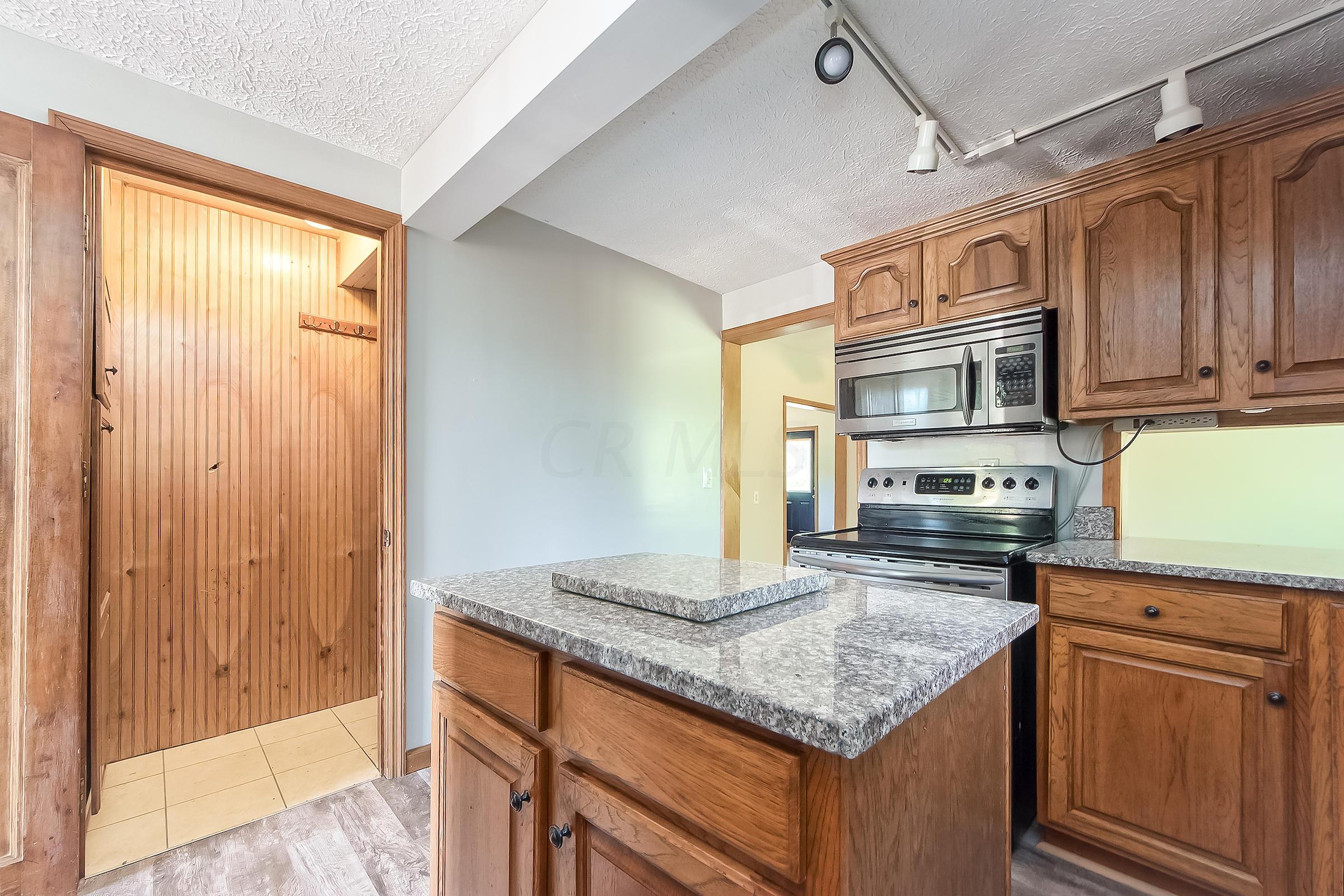 2058 Klondike Road Delaware, OH 43015 - Photo 11 of 47 Gallery Image 11