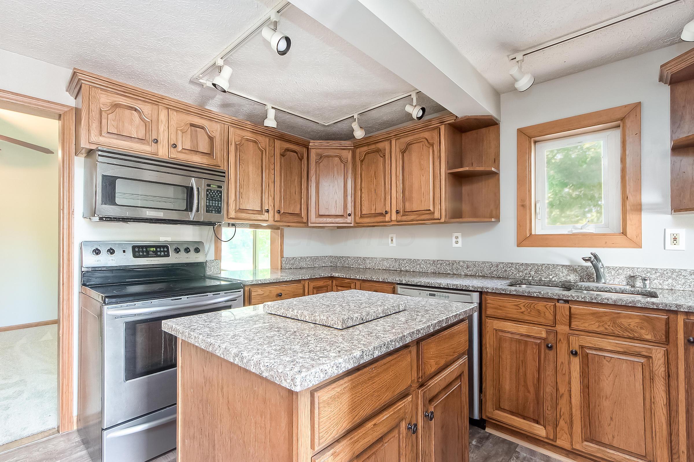 2058 Klondike Road Delaware, OH 43015 - Photo 9 of 47 Gallery Image 9