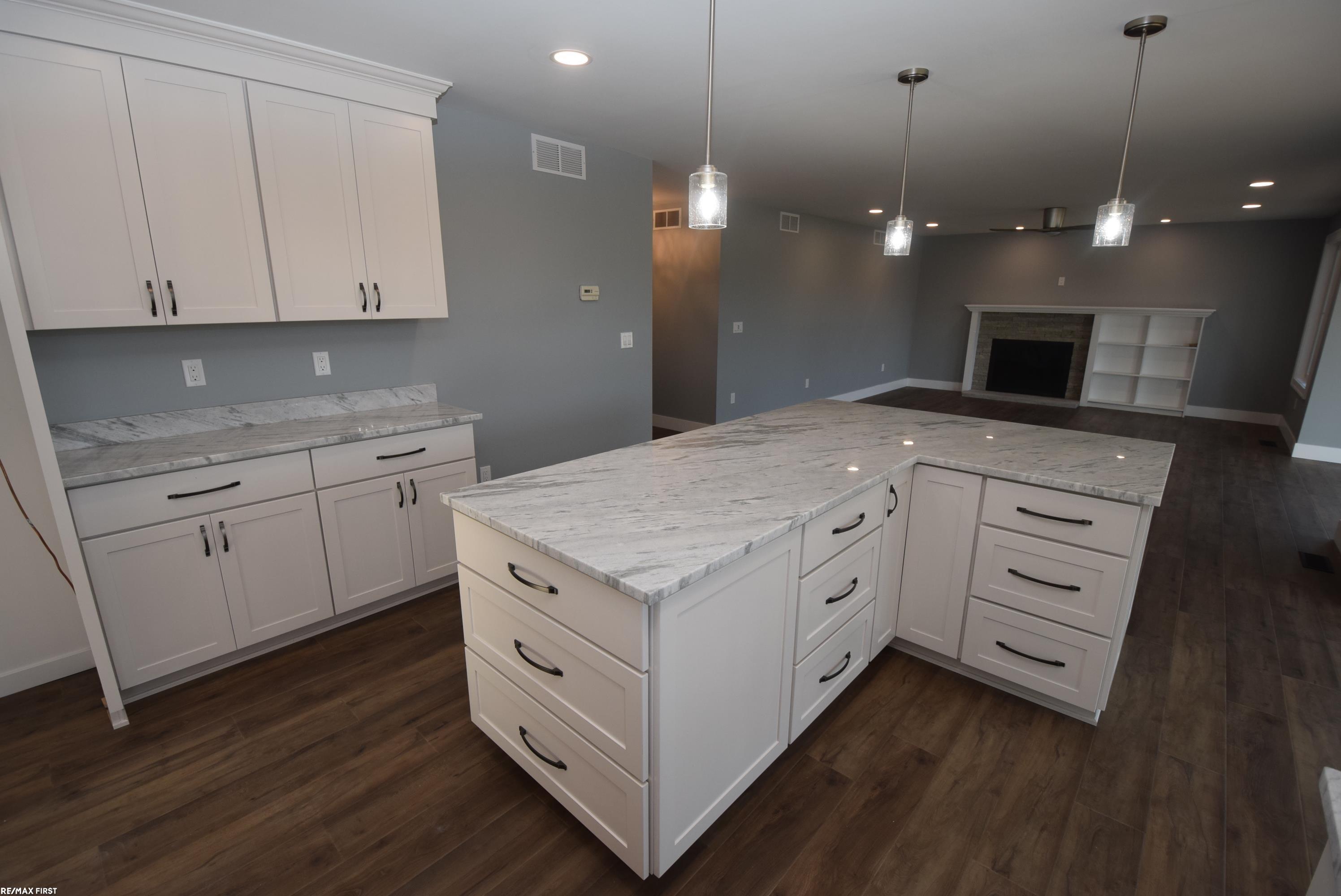 7327 Riverside Drive Algonac, MI 48001 - Photo 30 of 48 50168635-a5e42bea-1b9d-4180-a37f-f15ec8bbdc5b.JPG