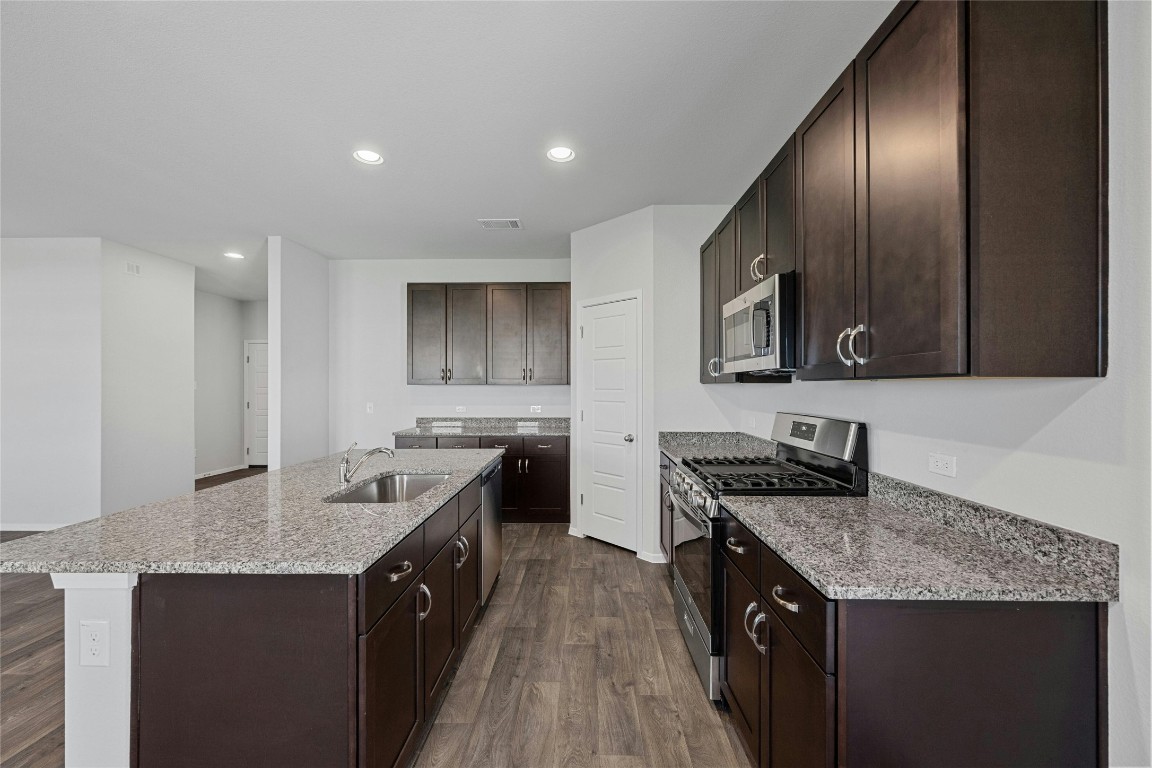 159 Chesterfield Drive Kyle, TX 78640 - Photo 6 of 39