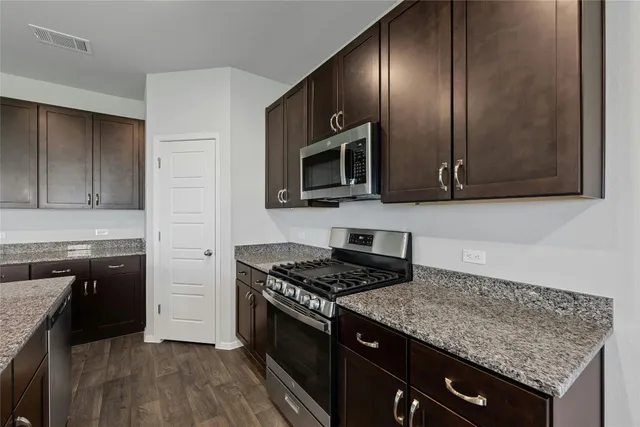 $1,799 | 159 Chesterfield Drive, Kyle, TX 78640