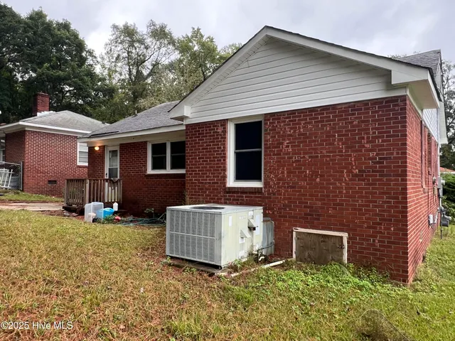 $82,000 | 202 Heard Street, Kinston, NC 28501