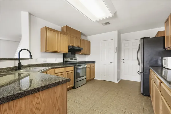 $2,195 | 2010 Ashberry Trail, Georgetown, TX 78626
