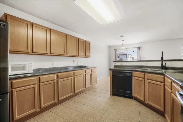 $2,195 | 2010 Ashberry Trail, Georgetown, TX 78626