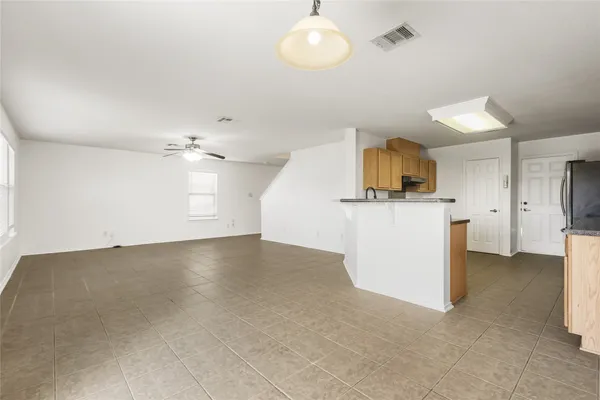 $2,195 | 2010 Ashberry Trail, Georgetown, TX 78626