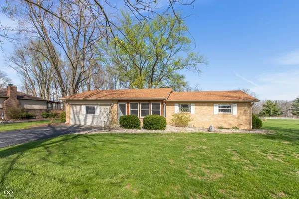 $299,900 | 3605 North County Road 950 East, Brownsburg, IN 46112