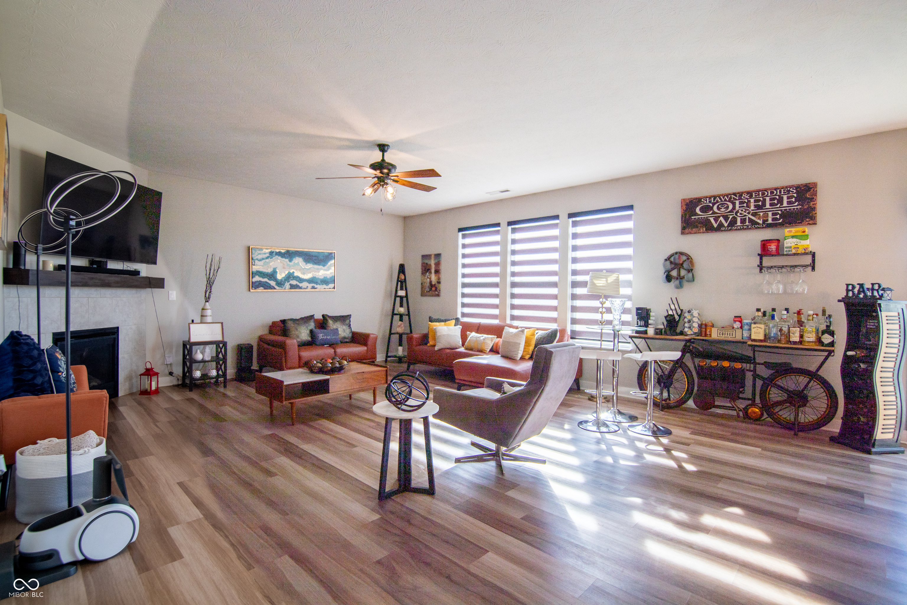 20022 Willenhall Way Westfield, IN 46074 - Photo 7 of 41