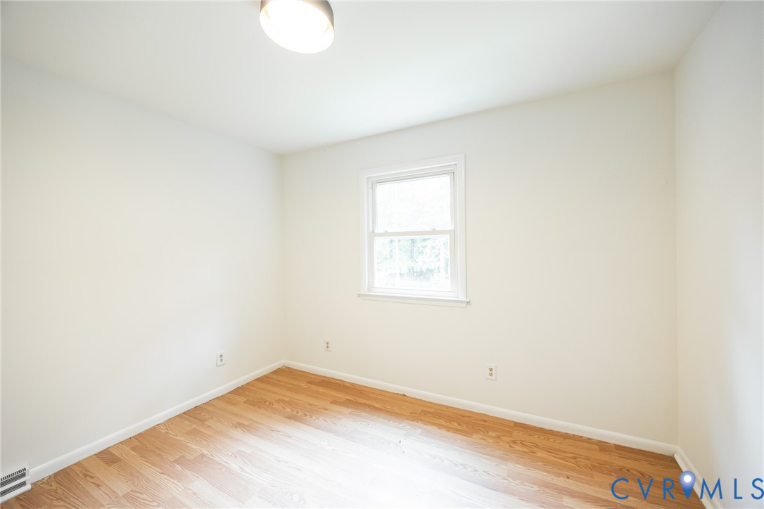 9016 Robin Road Disputanta, VA 23842 - Photo 22 of 29