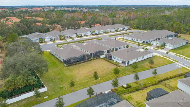 $425,000 | 13615 Splash Isla Drive, Winter Garden, FL 34787