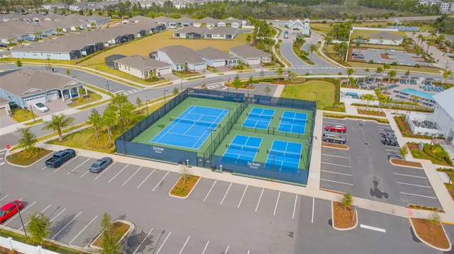 $425,000 | 13615 Splash Isla Drive, Winter Garden, FL 34787