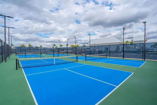 $425,000 | 13615 Splash Isla Drive, Winter Garden, FL 34787