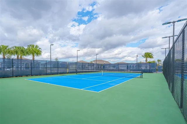 $425,000 | 13615 Splash Isla Drive, Winter Garden, FL 34787