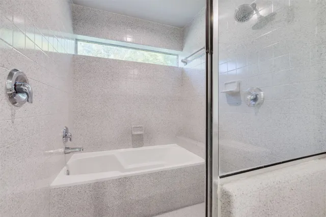 $2,450 | 2605 Calumet Street, Unit 48, Houston, TX 77004