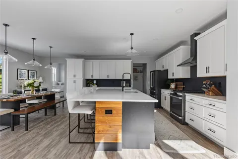 $924,900 | 8376 Basalt Drive, Littleton, CO 80125