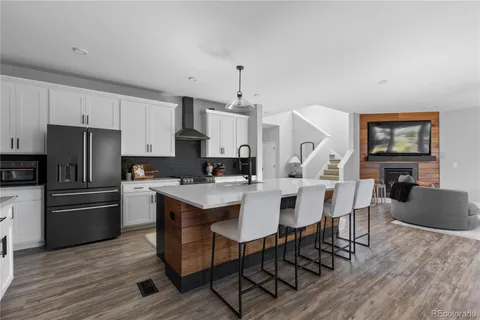 $924,900 | 8376 Basalt Drive, Littleton, CO 80125