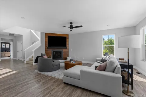 $924,900 | 8376 Basalt Drive, Littleton, CO 80125