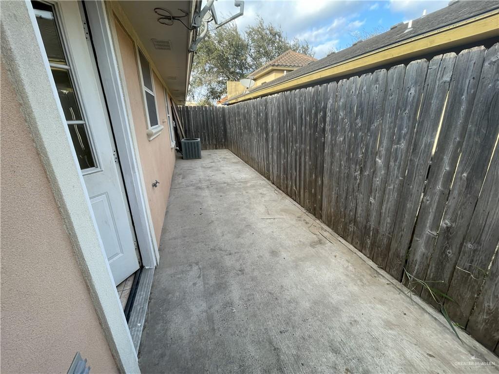 1803 Bronze, Unit 2 Pharr, TX 78577 - Photo 12 of 15