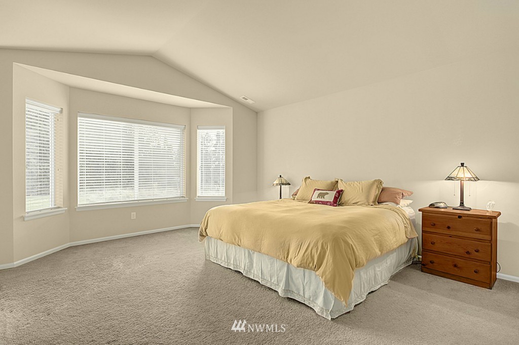 618 195th Street Southeast Bothell, WA 98012 - Photo 8 of 15