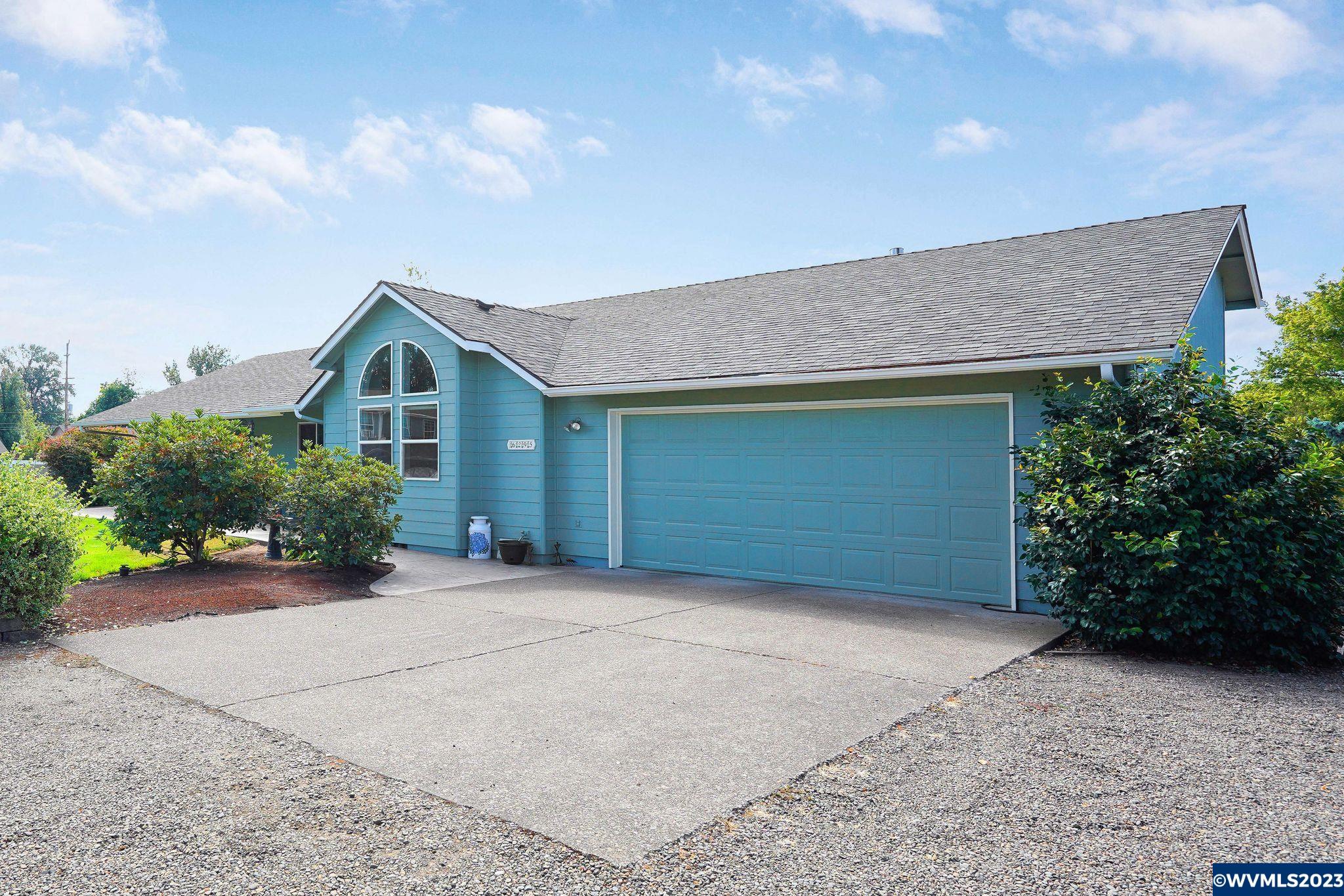 6295 Corvallis Road Independence, OR 97351 - Photo 3 of 42