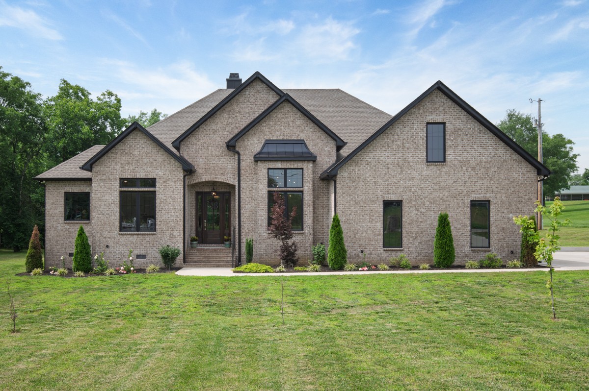 104 Branham Mill Road Gallatin, TN 37066 - Photo 2 of 6