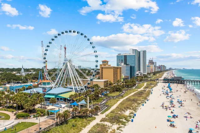 $400,000 | 636 12th Avenue South, Myrtle Beach, SC 29577