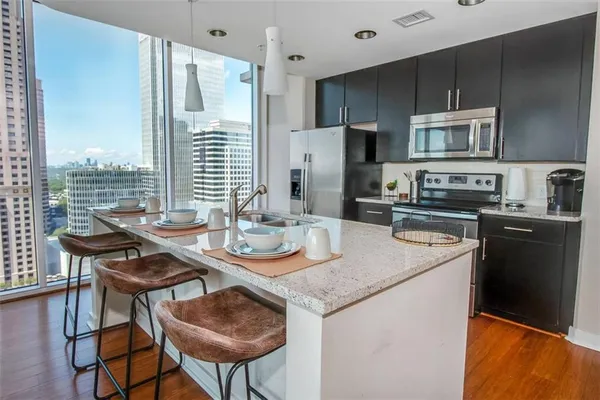 $2,824 | 77 12th Street Northeast, Unit 817, Atlanta, GA 30309