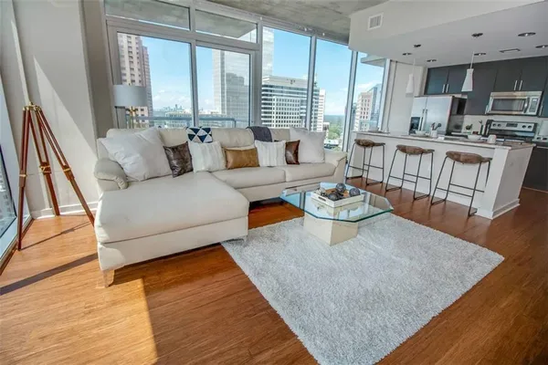 $2,824 | 77 12th Street Northeast, Unit 817, Atlanta, GA 30309