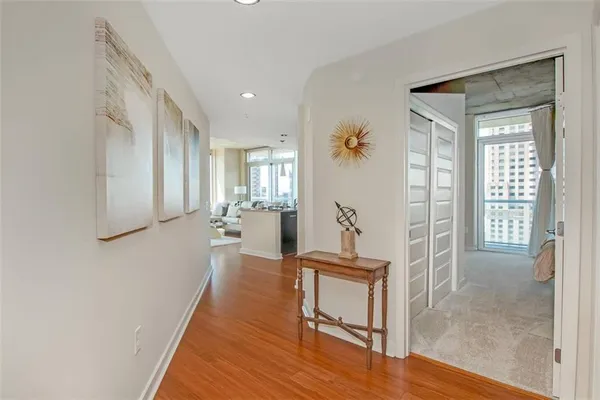 $2,824 | 77 12th Street Northeast, Unit 817, Atlanta, GA 30309