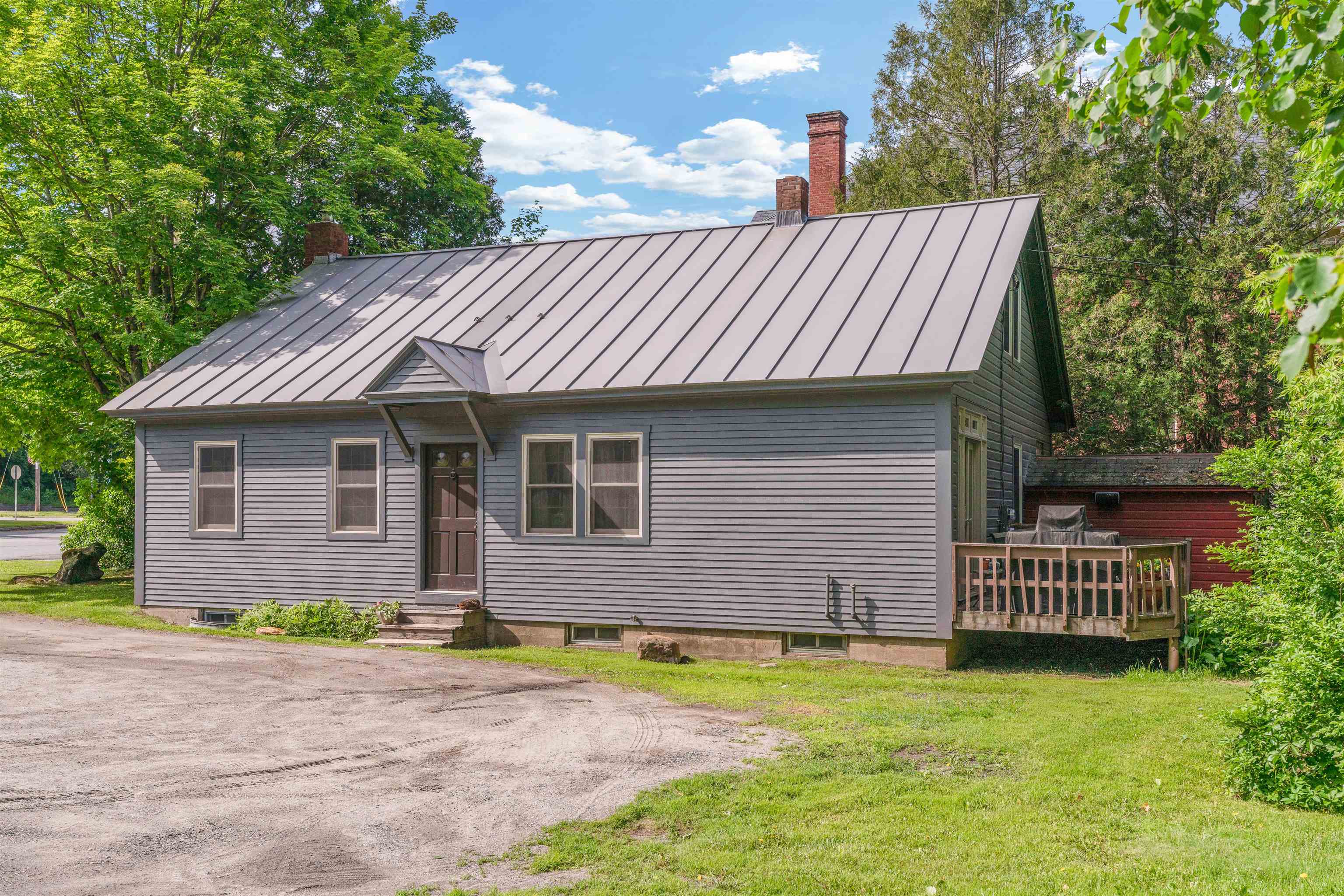 7 Quechee Road Hartland, VT 05048 - Photo 2 of 17